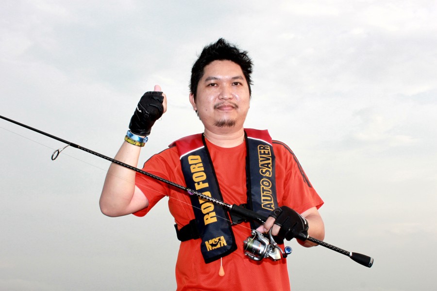 โฉมหน้าผู้คว้า โทรฟี่ของทริปนี้ครับ :cool: :cool: :cool: :cool: :cool: :cool: :cool: :cool: :cool: :