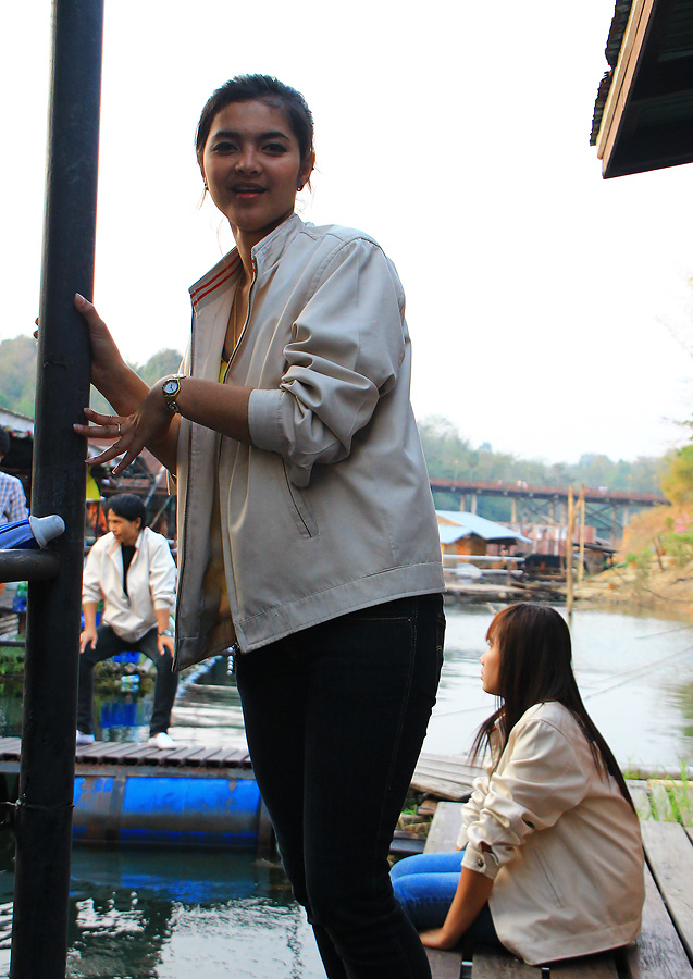  [b]+++ป๊าดดดดเดินเฉียดน้องช้างเผือกอีกแระ.....[/b] :grin: :grin: :grin: :grin: