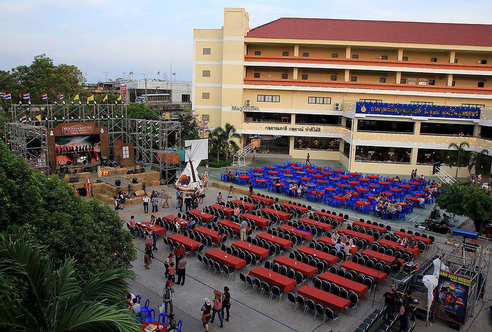 สถานที่กว้างแต่ จัดได้แน่น ดีจังครับ :cheer: