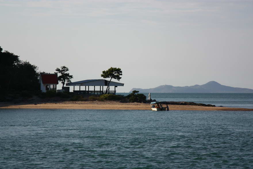 ผ่านเกาะเป็ดสวยมากครับ น่าเล่นน้ำจริงๆ :cheer: :cheer: :cheer: