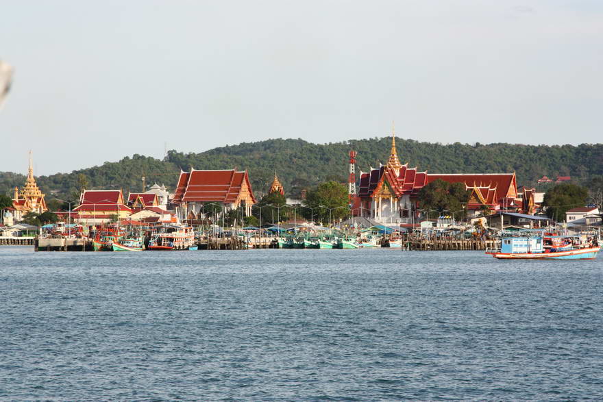 บางเสร่ครับ ยังมีตำนานให้น่าศึกษาอีกมากมาย :cheer: :cheer: :cheer: :cheer: :cheer: :cheer:
