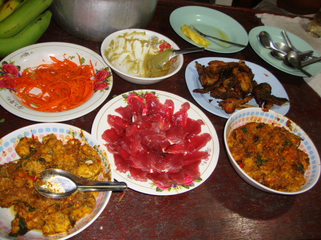 หิวแล้วกินปลาดิบดีกว่า