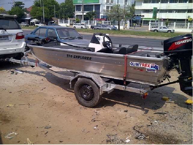  รัชพล นันทสำเริง
โกดังสามสิงห์ เลขที่ 7 ถ.ทวีชัย อ.ตาคลี จ.นครสวรรค์
  086-0442999 หนุ่ม
เรือ Qu