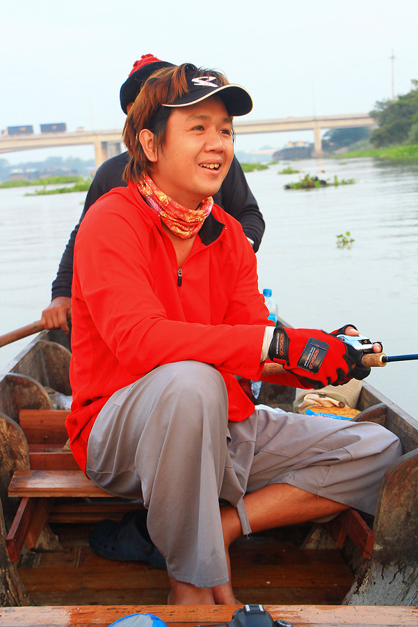  [b]+++น้าเอคร้าบบบบบ  อ่ำรอดไปแล้วนะคร้าบบบบ..รีบเอาปลาขึ้นมาเร็วๆหน่อยนะ[/b] :grin: :grin: :grin: 