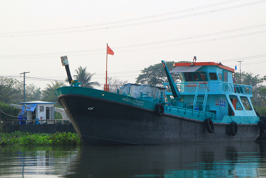  [b]+++พอ อ่ำ ตีไปชิดๆท้องเรือ....อุ้ยยย...มีปลา[/b] :laughing: :laughing: :laughing: :laughing: :la