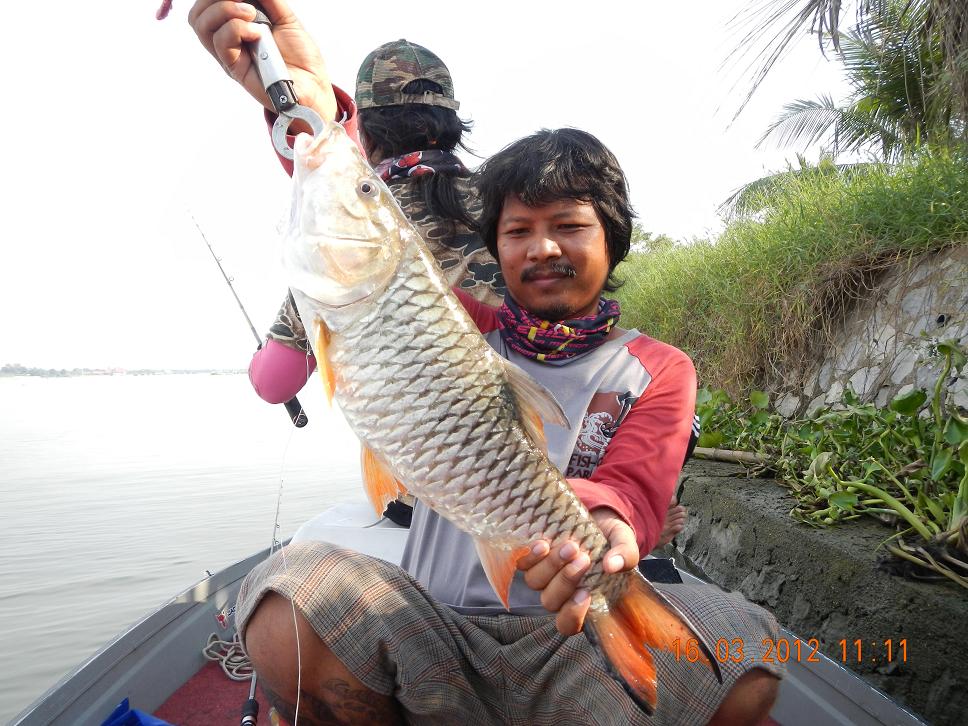 ขอยืมหล่อหน่อยน่ะ :grin: