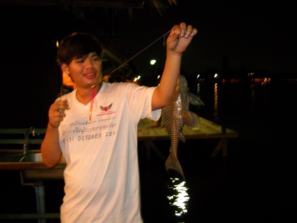 ฉลามบึงครับกิตตกได้55555+ :laughing: :laughing: :laughing: