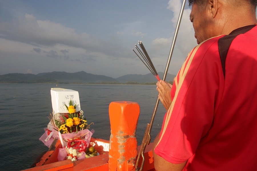 ขั้นตอนสำคัญสำหรับการออกตกปลาในทุกๆครั้งของพวกเรา พิธีกรรมอันศักดิ์สิทธิ์เหล่านี้จะต้องดำเนินการโดยผ