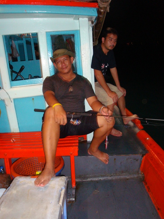 
เหล้าไม่ยุ่ง......มุ่งแต่เรื่องจิ๊ก      :grin: :grin: