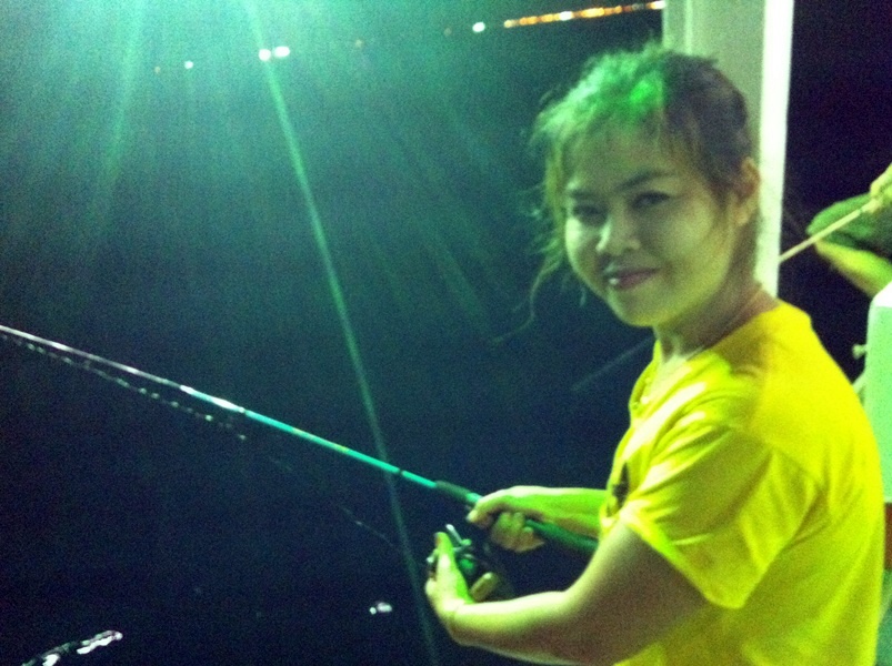 [center][b]ถูกต้องแล้วค่ะ...(อ้าวยังไม่มีคนตอบหรอกเหรอ)  :laughing: :laughing:

..........เรามาลงเ