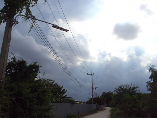 เห็นฝนมาปุ๊ป ตกปั๊บ หลบแทบไม่ทัน
 :grin: :grin: :grin: