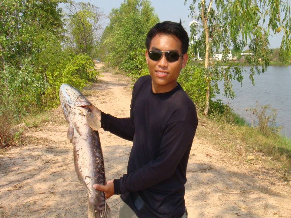 ปลายืมคนสุดท้ายครับ
อ.นุ ปลายืม
 :laughing: :laughing: :laughing: