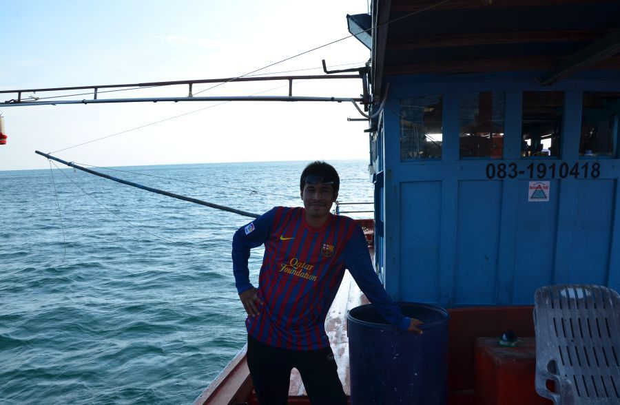 น้าโย่ง ไปทำอะไรบนเรือลำนั้นขึ้นผิดลำรึเปล่าครับ :laughing: :laughing: