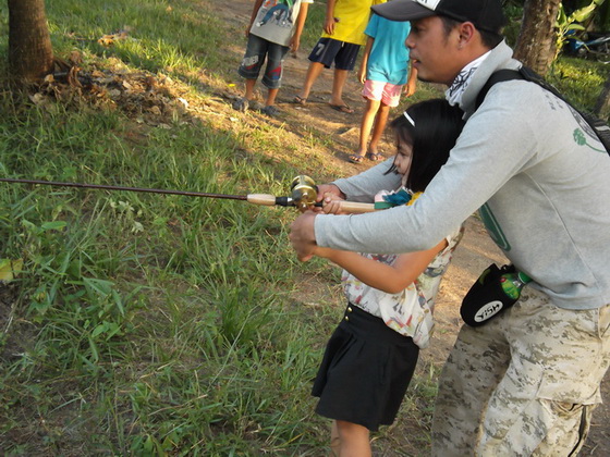   ป้าๆ  โปรๆ ทั้งหลาย คงต้องระวังตัวกันสักหน่อยแล้ว..

เพราะดูท่าแล้ว...หน่วยก้านดีทีเดียว..ยิ่งมี