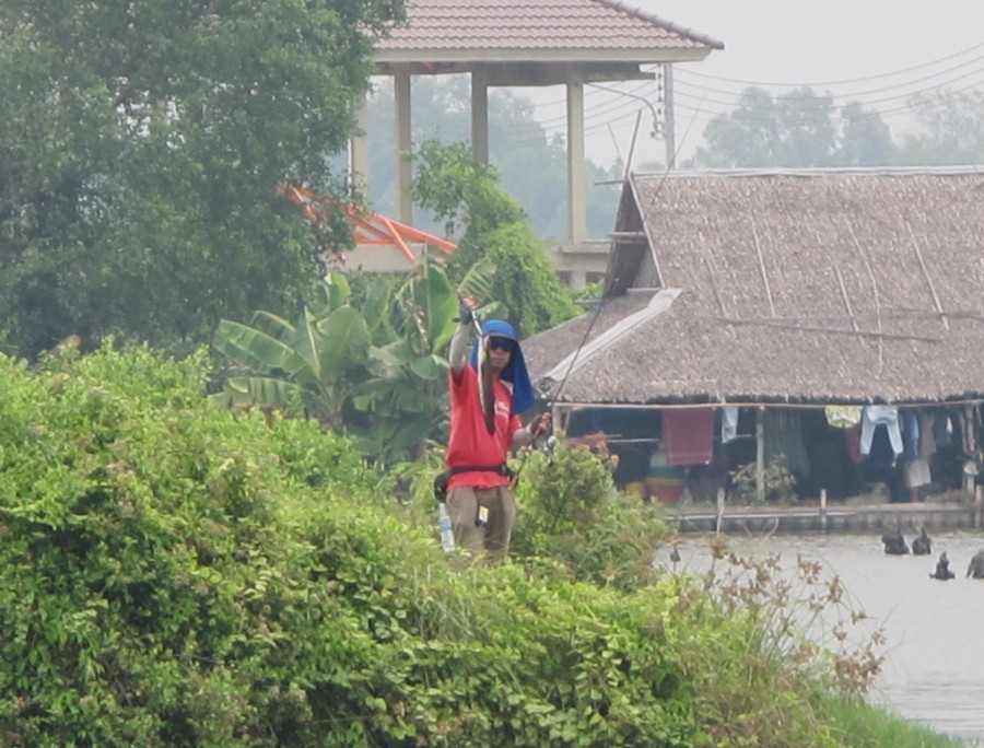 อ.หนูอยู่ฝั่งตรงข้ามรอดไปแล้วววว   สบายตัว... :cheer: :cheer: :cheer: