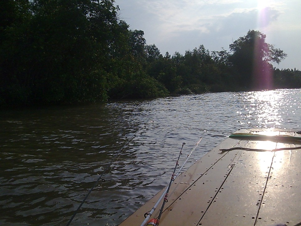 ต่อครับ
เริ่มลงเรือกันเลยครับน้าๆ
