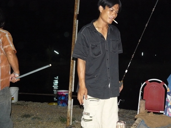 คุณต่อ เอาปลา 3 โลมาลุ้นก่อน :cool: :cool:
