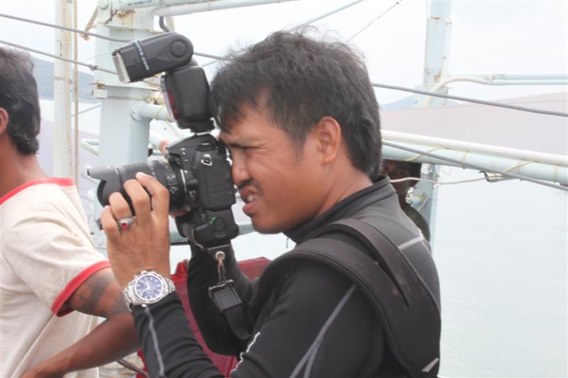 :cheer: :cheer: :cheer: :cheer: :cheer: โหย ...ไปไม่รอเลย ตกเรือซะแระ... :laughing: :laughing: :lau