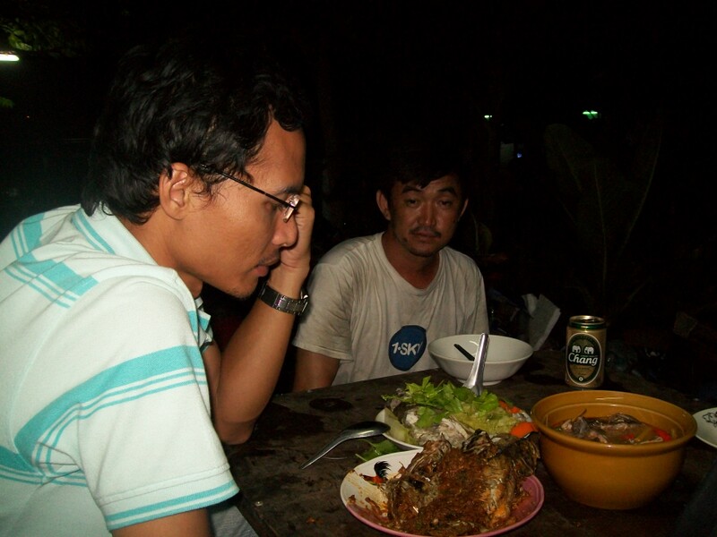 ป๋ามดมาได้จังหวะ  :laughing: :umh: :umh: