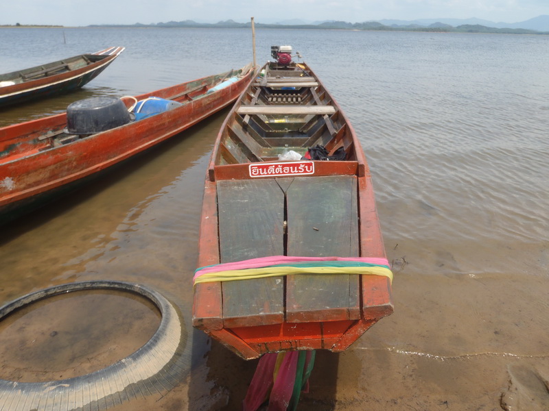 
    มาถึงก็เจอ speed boat ของไต๋จอดรอเตรียมพร้อมอยู่เเล้วครับ  

 :grin: :grin: :grin: :grin: :g