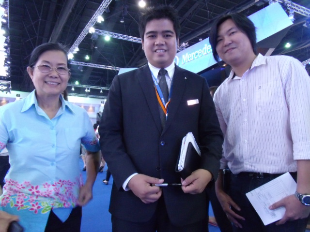 เจอคนบ้านเดียวกัน  :smile: :cheer: