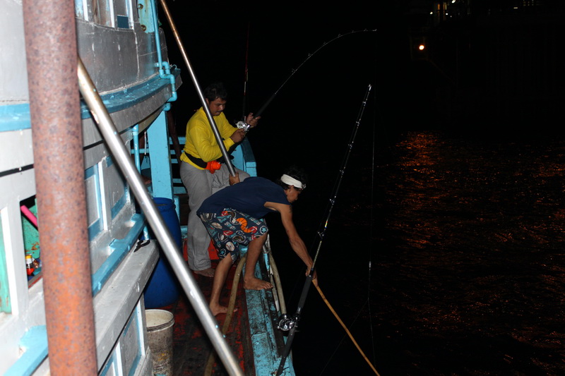 ท้ายเรือโดน