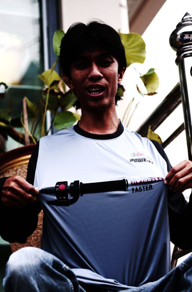 ส่วนคนนี้บอกเราเอาเสื้อใหม่มา :laughing: :laughing: :laughing: