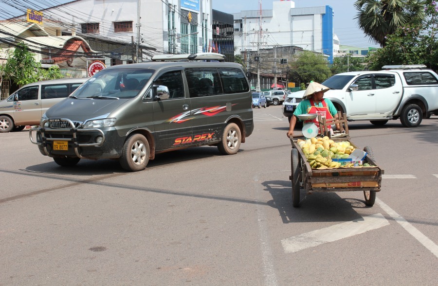 ถนนหนทางของ ลาว ละครับ