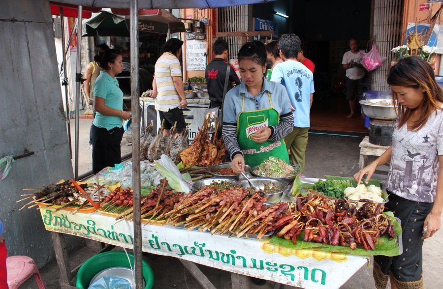 อันนี้ของแท้  อาหารลาวแท้ๆครับ