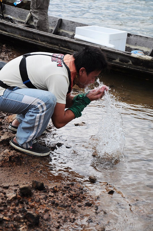 [b]น้าต่าย..เรียกความสดชื่น....พร้อมลุยกันรอบบ่าย[/b] :cool: :cool: :cool:
