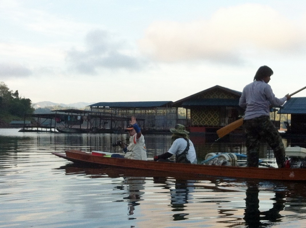 [center][b]วันนี้เราออกตกปลาเป็นวันที่ 2 มีเรือน้าไข่นุ้ยกับน้านพนำหน้าเช่นเคยค่ะ [/b][/center]