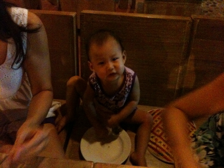 กลับมาอาบน้ำเสร็จ.ลูกรอกินข้าว