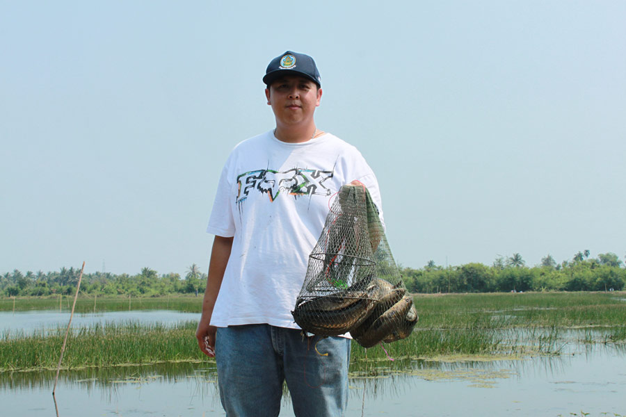 ผลงานหนุ่มเมืองสุพรรณ เดินทางมาตั้งแต่ตี2 นับถือครับนับถือ   :smile: