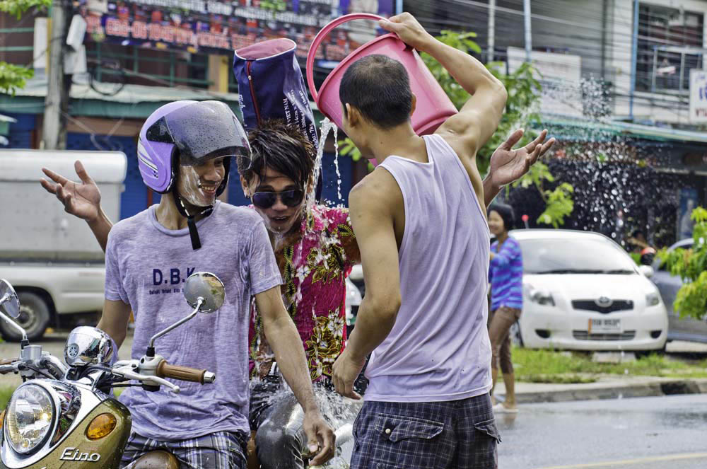 ทุกอย่างอยู่ที่ความเต็มใจ :smile: :smile: :smile: