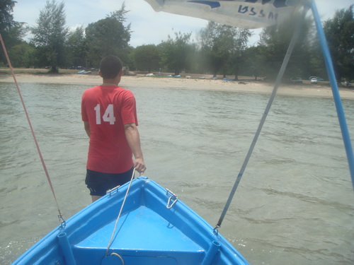 ตัดภาพมาตอนเอาเรือลงเลย ล่ะกันครับ ไม่ค่อยได้ถ่ายภาพมากนัก
 :grin: :grin: :grin: :grin: :grin: :gri