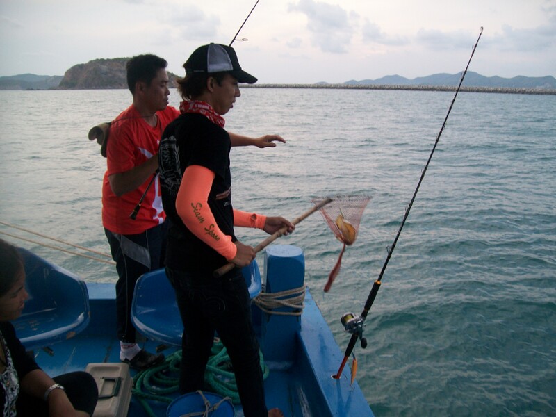 น้านิลเอาหมึกหอมตัวสวยขึ้นมา1หน่วย  :umh: ดิบๆ :laughing: :grin:
