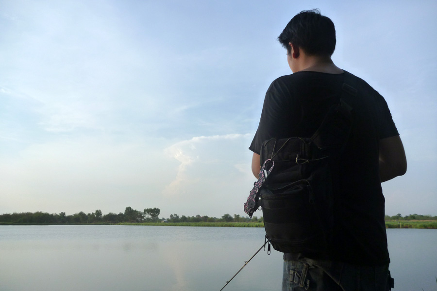 [b]DAY1[/b] ตีช่อนเล่นไปพลางระหว่างรอท่านเจ้าสำนักแปดริ้วอ๊าวเอี๊ยงโอมกลับไปผัดกับข้าว ก่อนเดินทางต