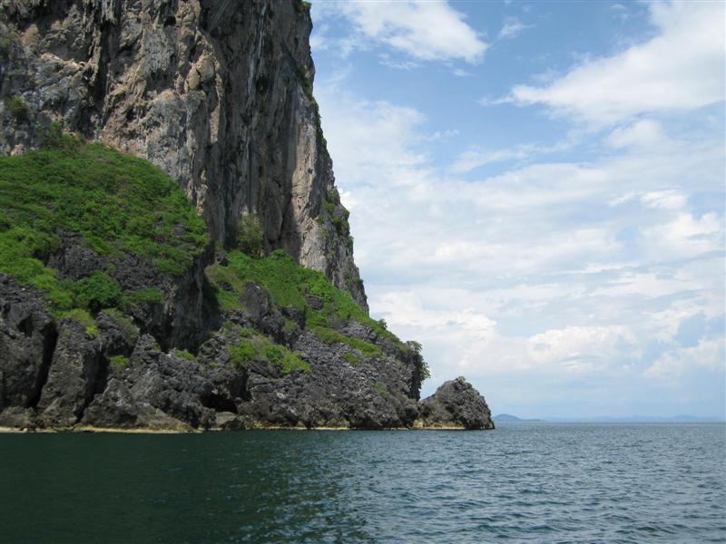 เกาะสวยยยยยยยยยเว้ยจะมีปลาไม๊น๊ออออออออออออ :laughing: :laughing: :laughing: