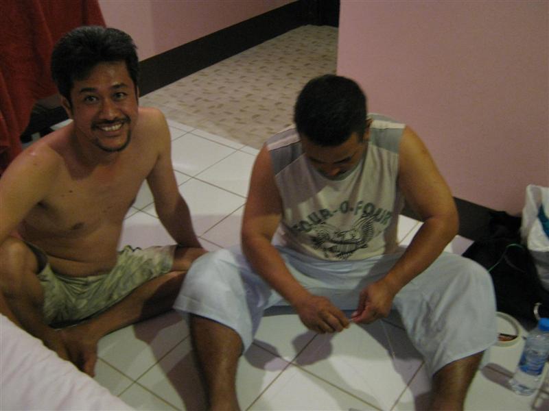 อิเอกชอบใจพวกปากกัดตีนถีบ :laughing: :laughing: