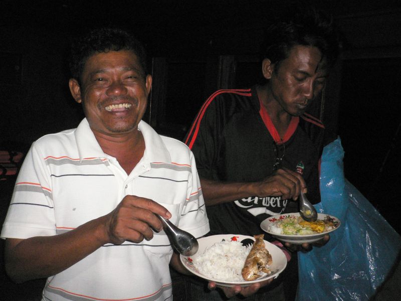 คนนี้ต้องกินตลอด หยุดกินจะเมาเรือ :laughing: :laughing: :laughing: