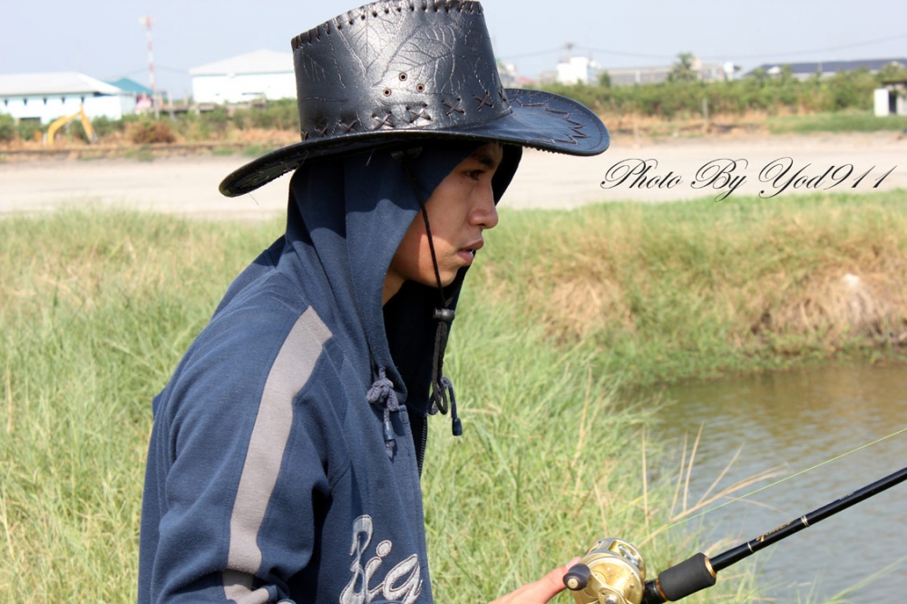 สายตาดูไม่ค่อยมั่นใจ :laughing: