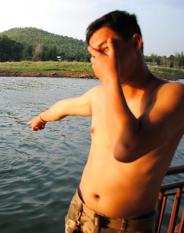จบแล้วครับ  ลากันด้วยภาพนี้เรยนะครับ  หากผิดพลาดประการใดขออภัยมา ณ ที่นี้ด้วยนะครับ 

            