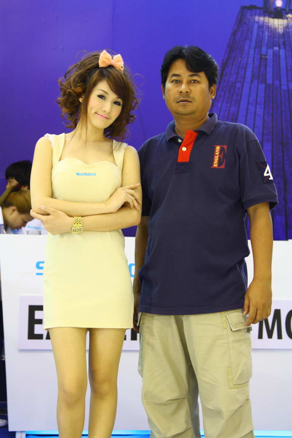 มาบูธนี้อีกและ................... [b]ไวจริงๆ[/b] :laughing: :laughing: