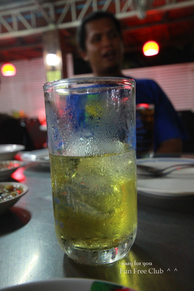 


เก๊กฮวยสักแก้วมั้ยครับ  :laughing: :laughing:  