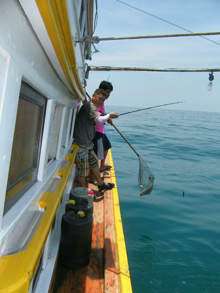 ตกอินทรีย์ท้ายเรืออยู่ดีๆ มีผิดคิวกินหน้าดิน "ไอ้โซะ" ตัวเขื่อง ตั้งแต่เช้านั่งใบ้ยันบ่ายโมง เพิ่ง