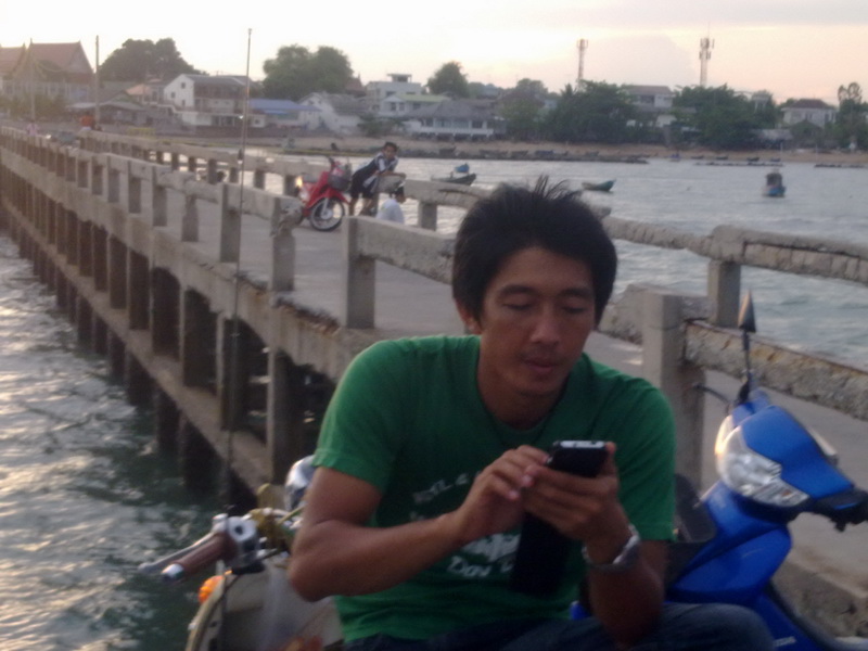 คนนี้พี่อ๊อดขอถ่ายรูปปลาเสร็จแล้วบอกว่าจะเอาลงเฟสบุ๊ค

 :laughing: :laughing: :laughing: :laughing