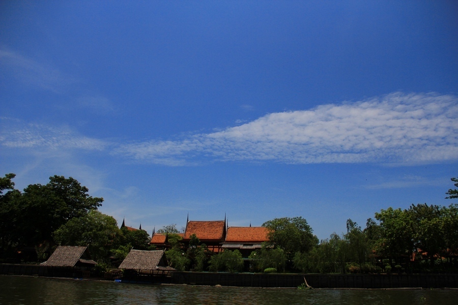 [q][i]อ้างถึง: red fin posted: 04-05-2555, 11:36:15[/i]

เพิ่งวางสายจากป๋าครับ   ป๋าฝากบอกคิดถึงน้