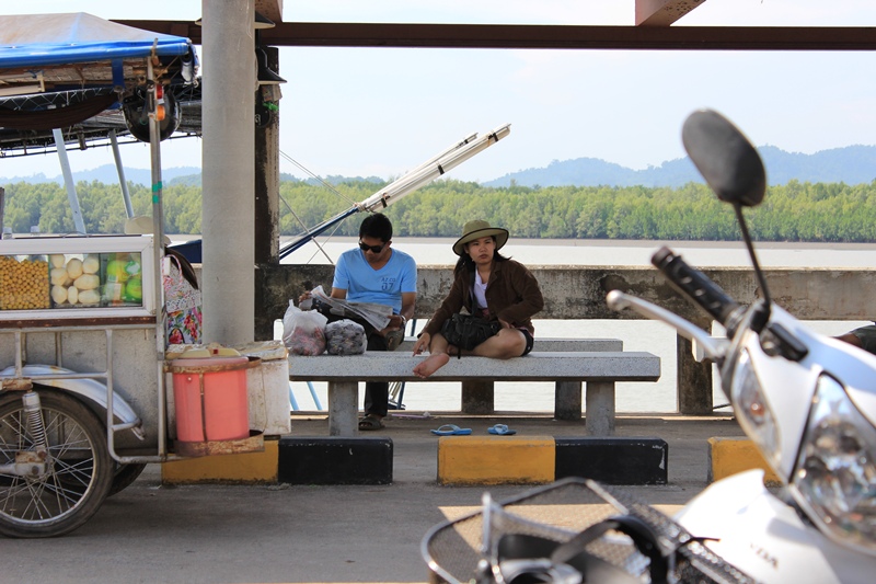 ถ่ายไปเรื่อยช่วงรอเรือหนะคับ   