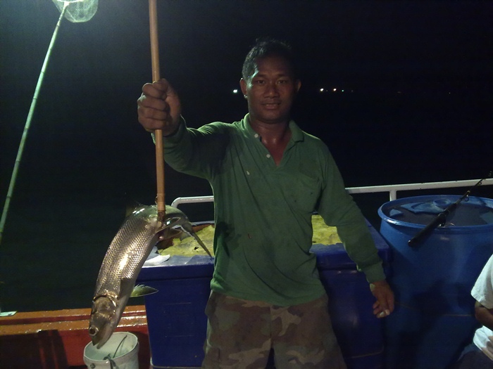 อ้าวพี่อยู่ท้ายเรือวิ่งมาวัดปลาที่หัวเรือเฉยเลย :grin: