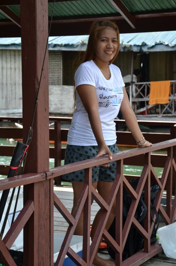 ผบ..ก็ออกมาต้อนรับ  ไหนอะปลา  :grin: :grin: :grin: :grin: :grin: :grin:

พี่ปล่อยไปแหละ  :wall: :w